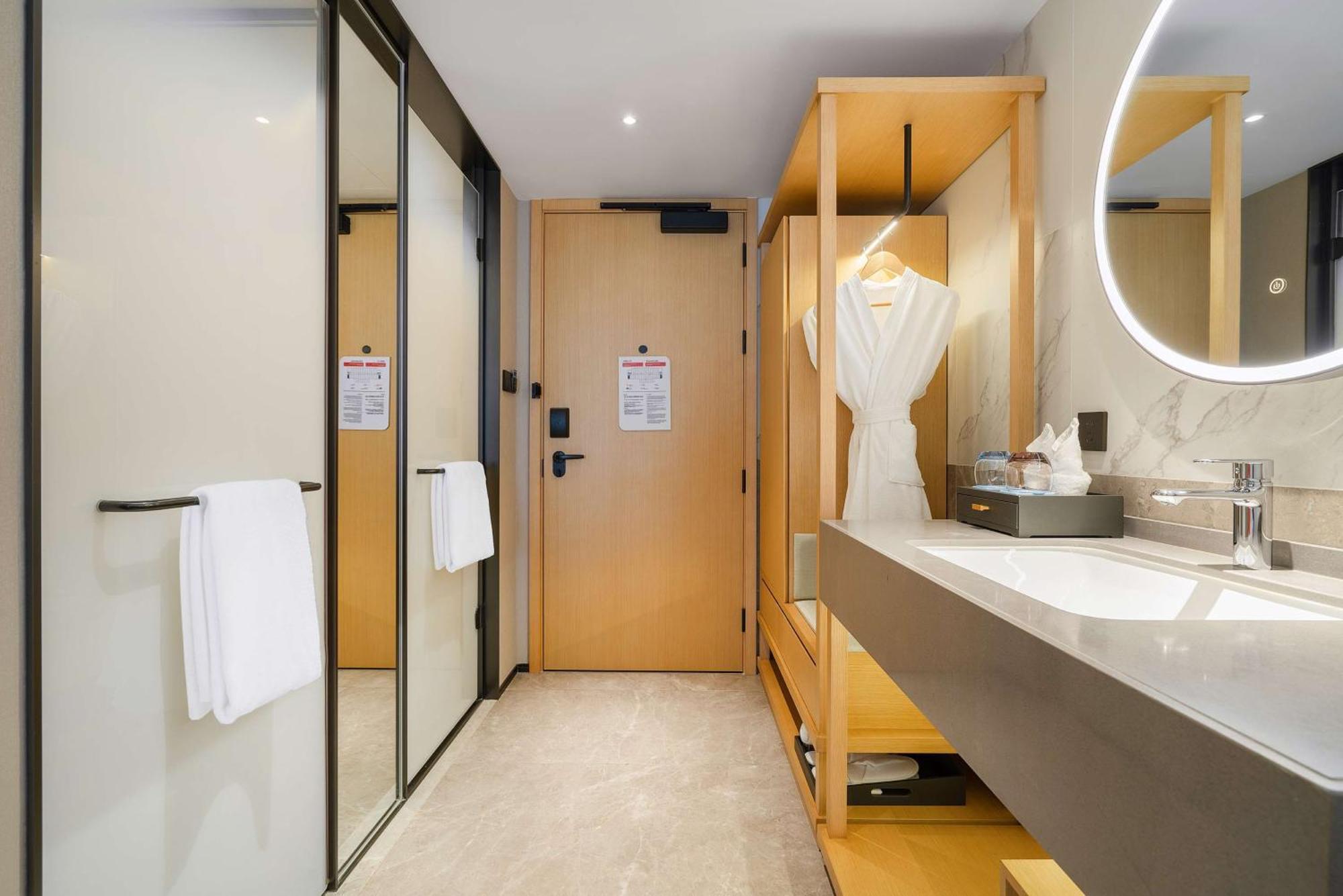 Hilton Garden Inn Chengdu Kuanzhai Alley מראה חיצוני תמונה
