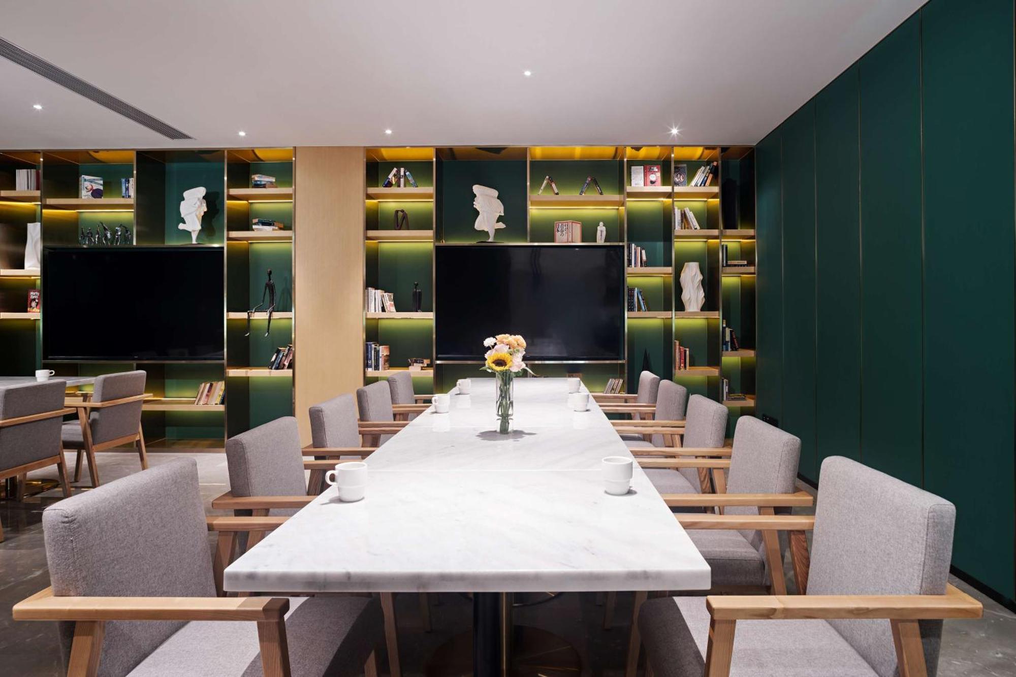Hilton Garden Inn Chengdu Kuanzhai Alley מראה חיצוני תמונה