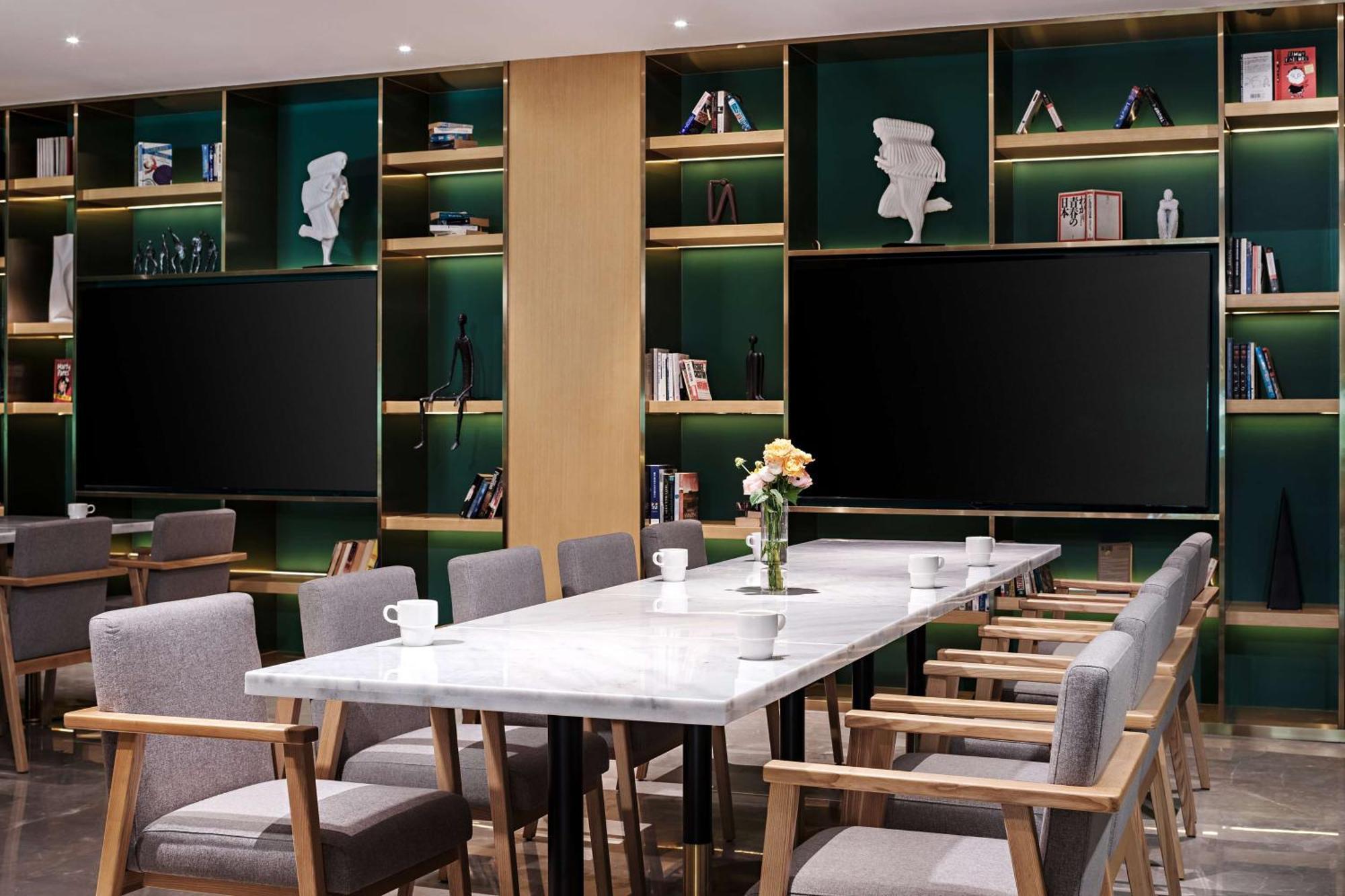 Hilton Garden Inn Chengdu Kuanzhai Alley מראה חיצוני תמונה